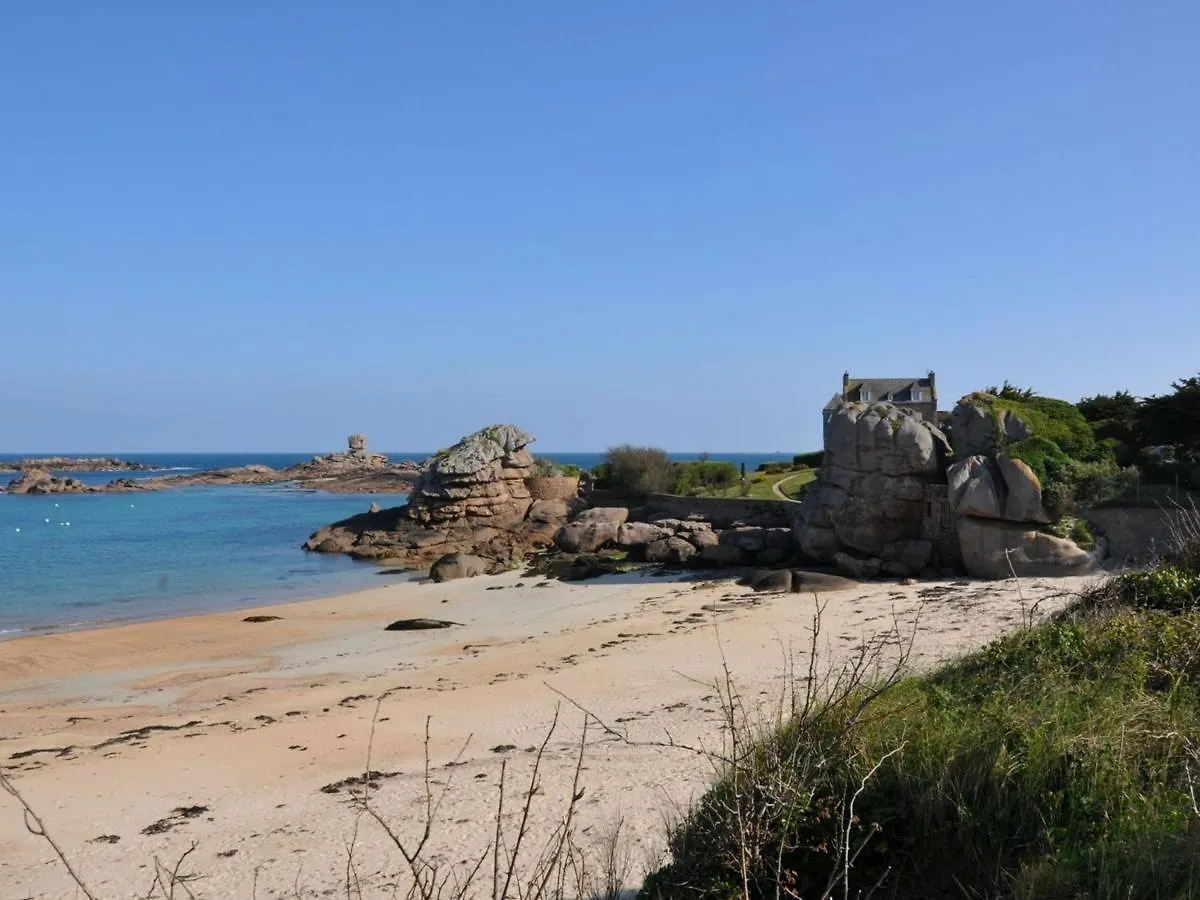 Appartement 2Ch, Vue Mer, Plage A 200M, Parking, Tregastel - Fr-1-368-131 0*,
